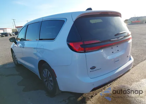 2024 Chrysler Pacifica Hybrid Select from USA, damaged, VIN 2C4RC1S73RR158155